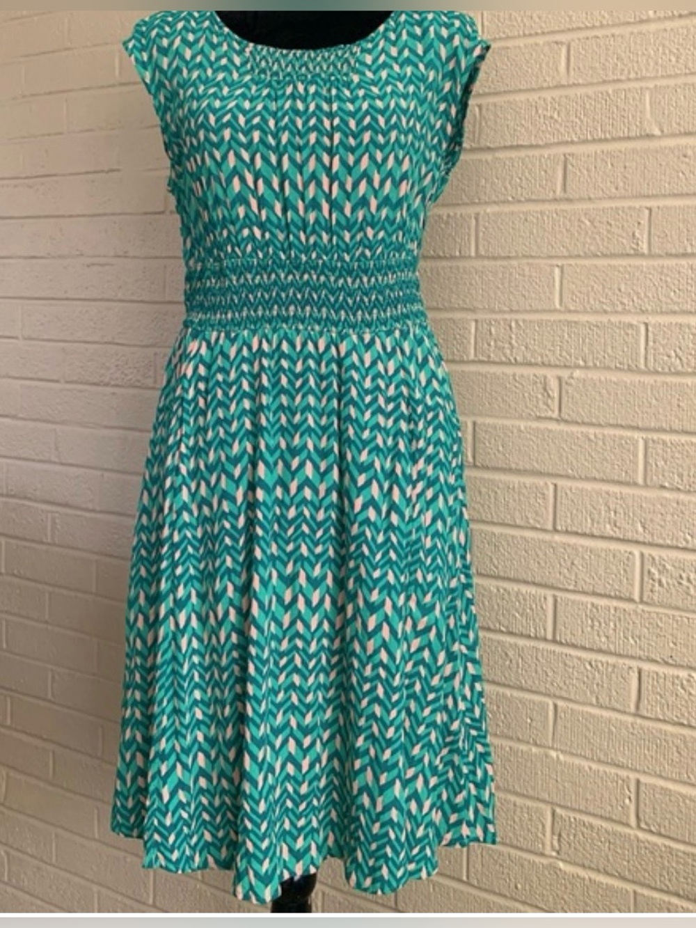 Maeve by Anthropologie Teal and beige Chevron Smocked-Waist Midi Dress Size M